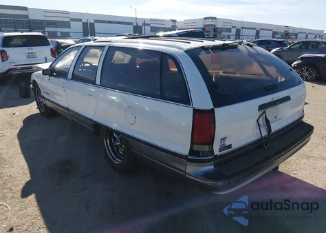 1992 Oldsmobile Custom Cruiser from USA, damaged, VIN 1G3BP837XNW303481